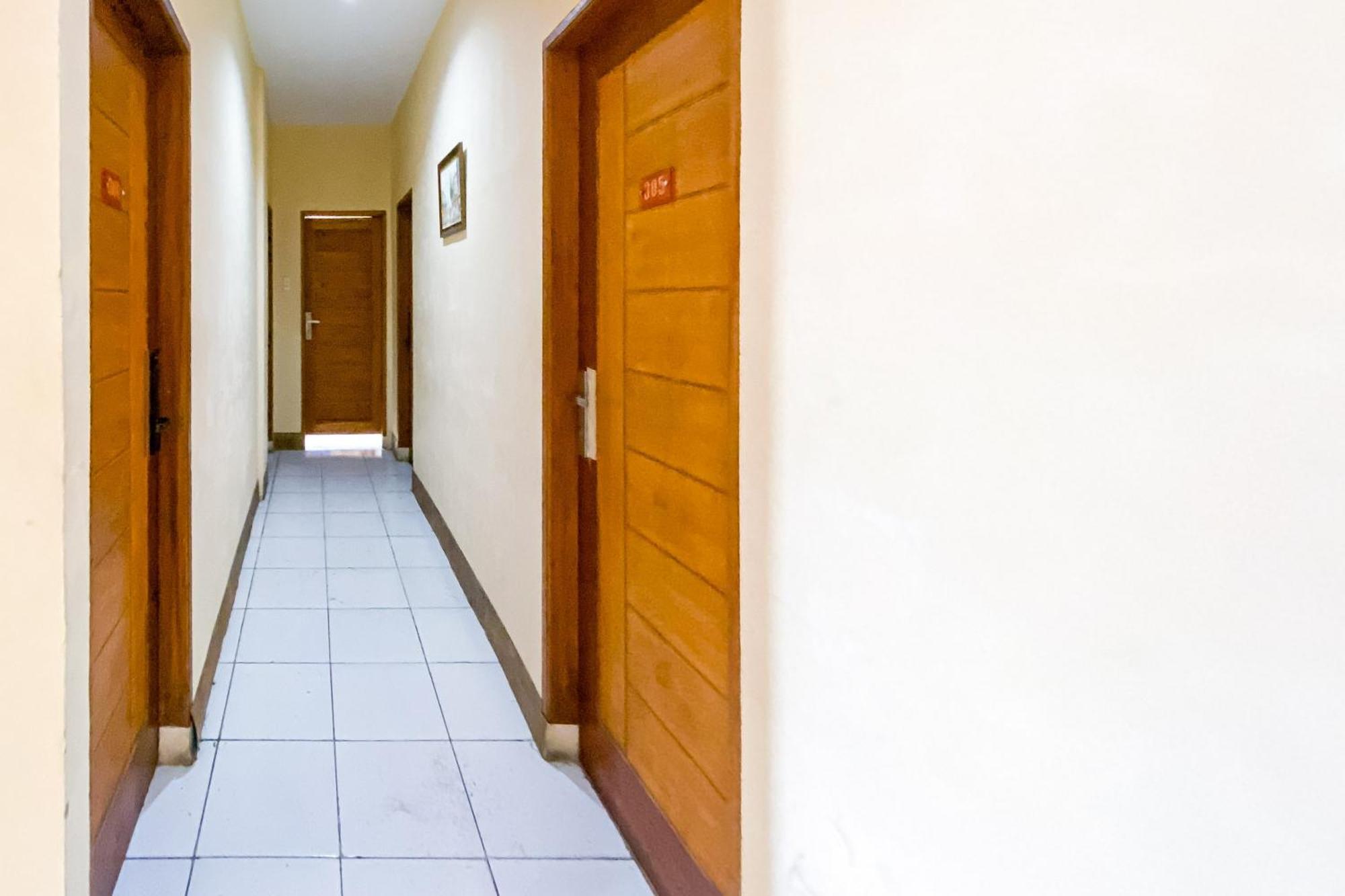 Reddoorz At Sentosa Jaya Helvetia Hotel Medan Eksteriør billede