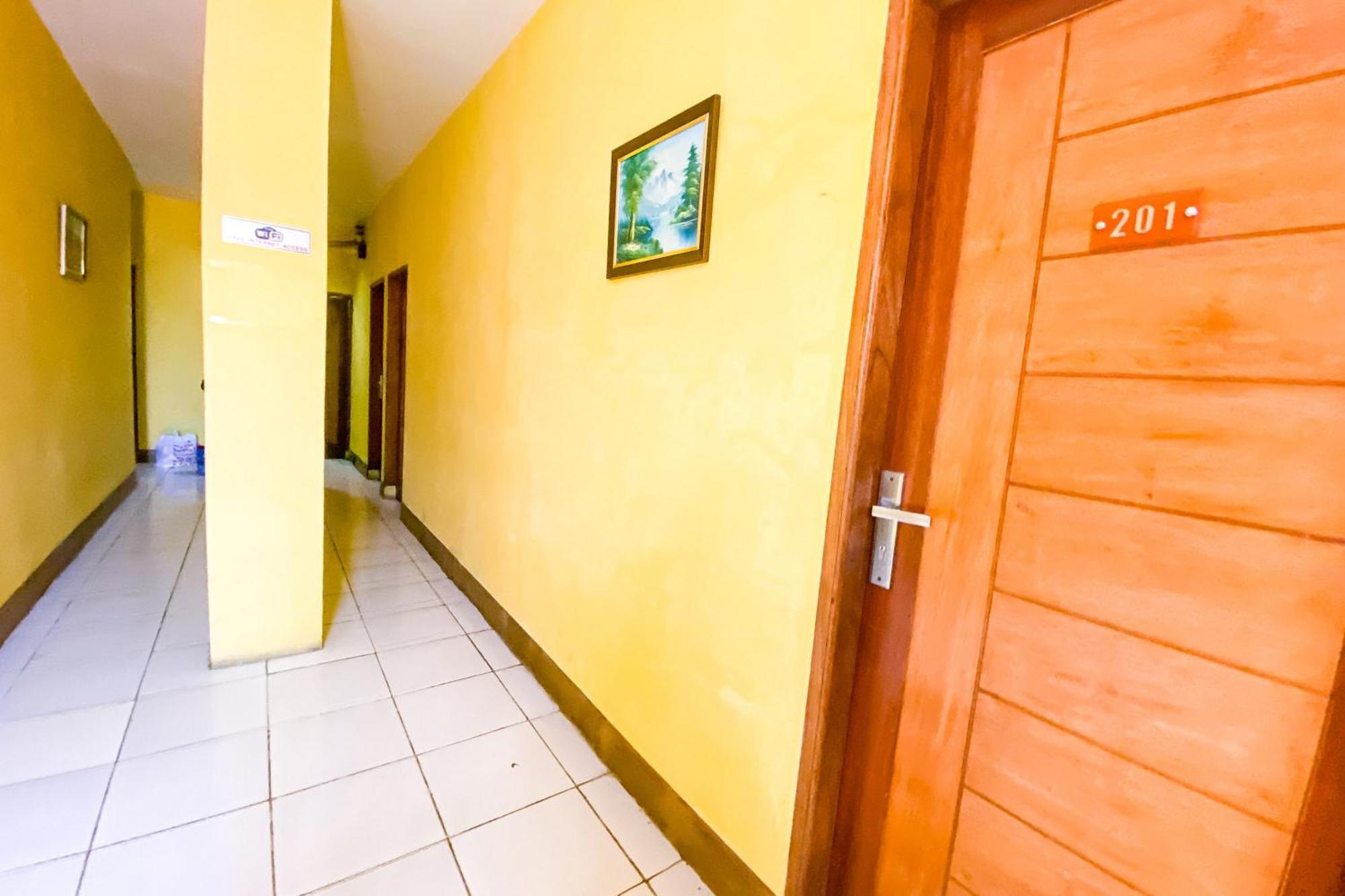 Reddoorz At Sentosa Jaya Helvetia Hotel Medan Eksteriør billede